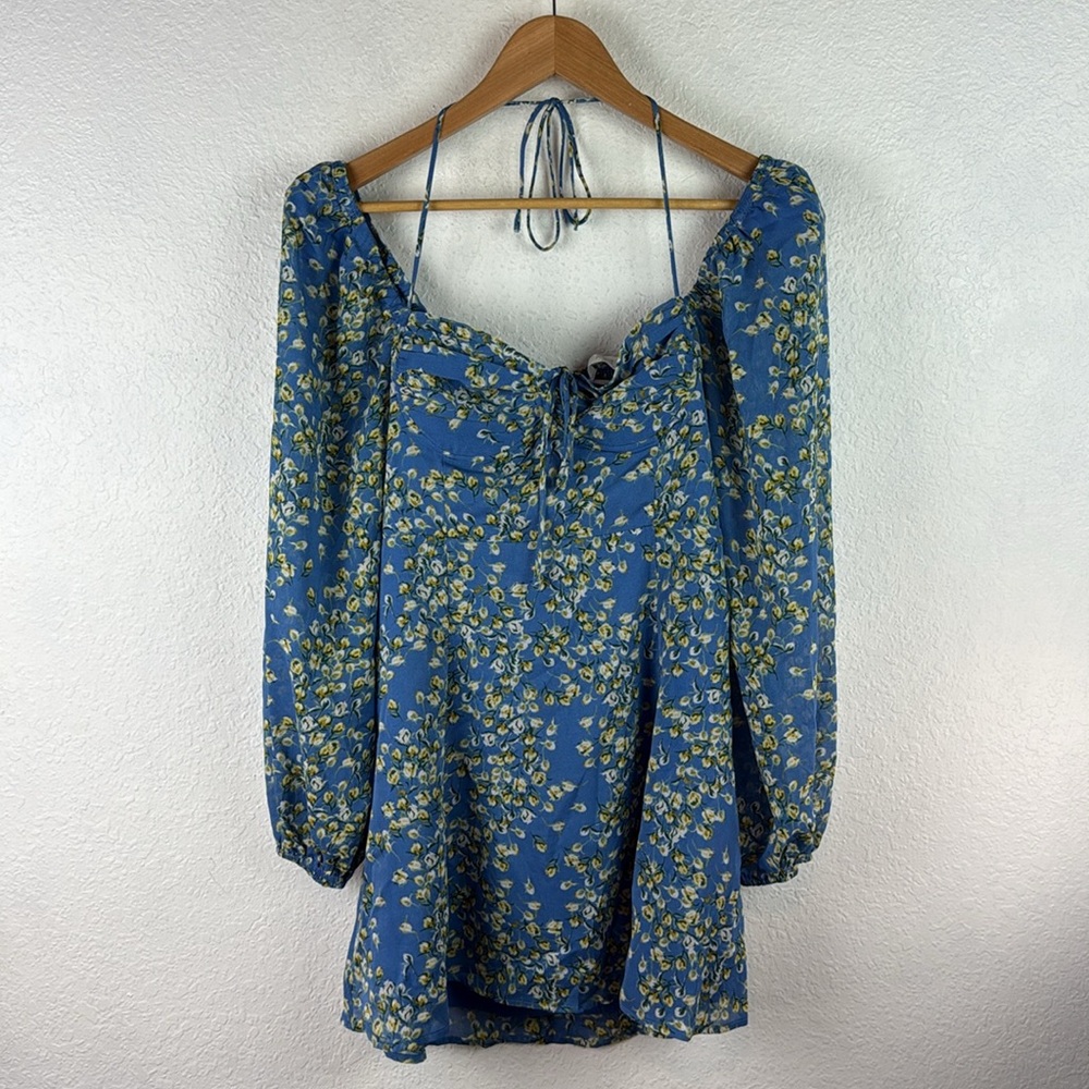 New nwt ASTR The Label Vivian Floral Smocked Minidress medium - Picture 6 of 8